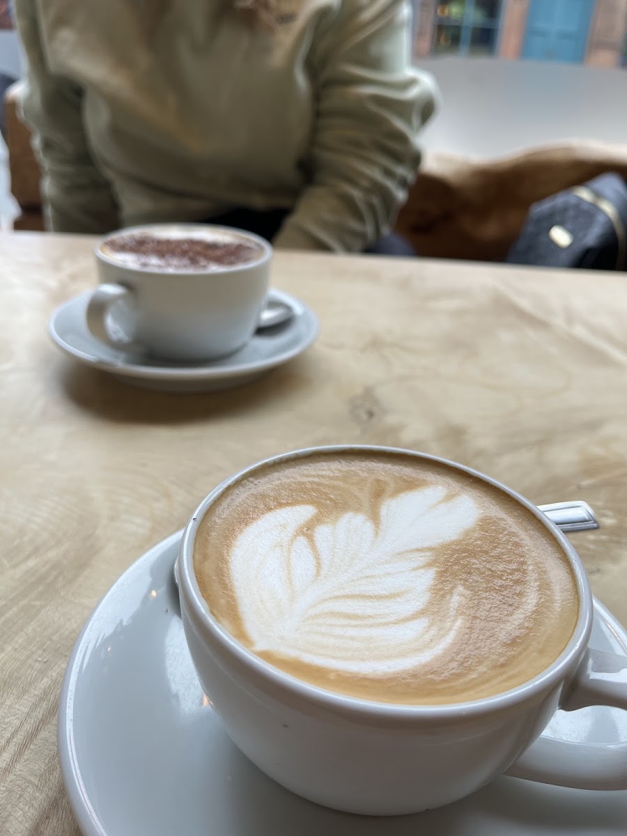Leaf & Bean Cafe Morningside Edinburgh Photo 4